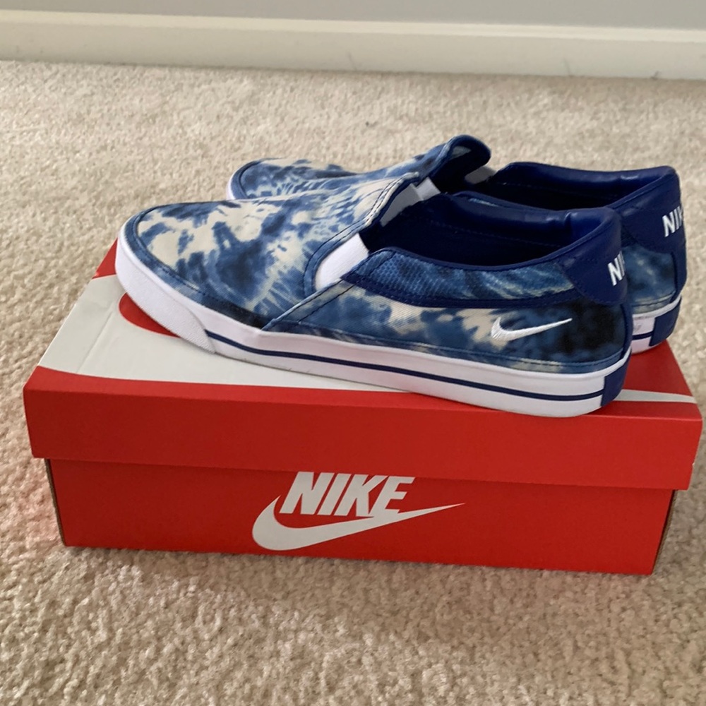 Nike 10.5 court legacy slip ons tie dyed comfort insole